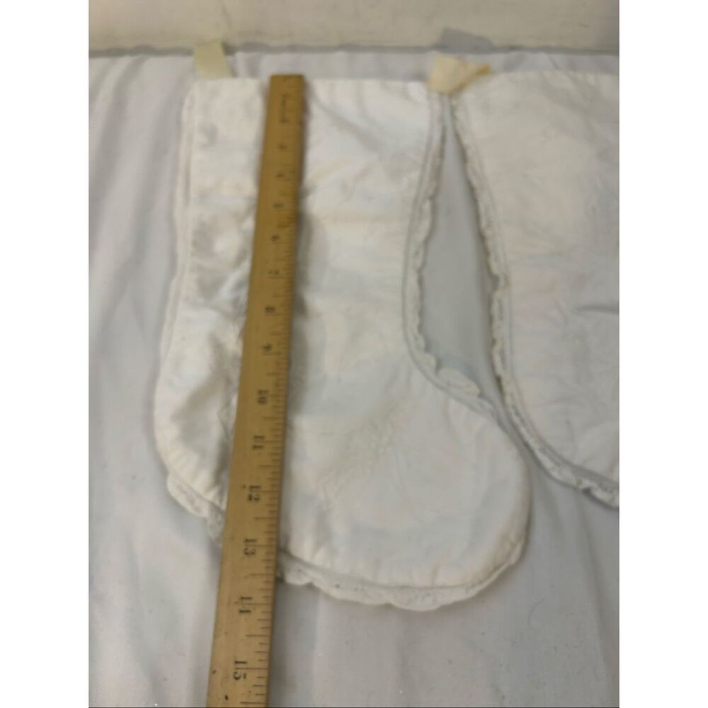 2 White Holiday Christmas stockings stencils (minor fading) vintage 14"x6" cotta - Picture 7 of 10